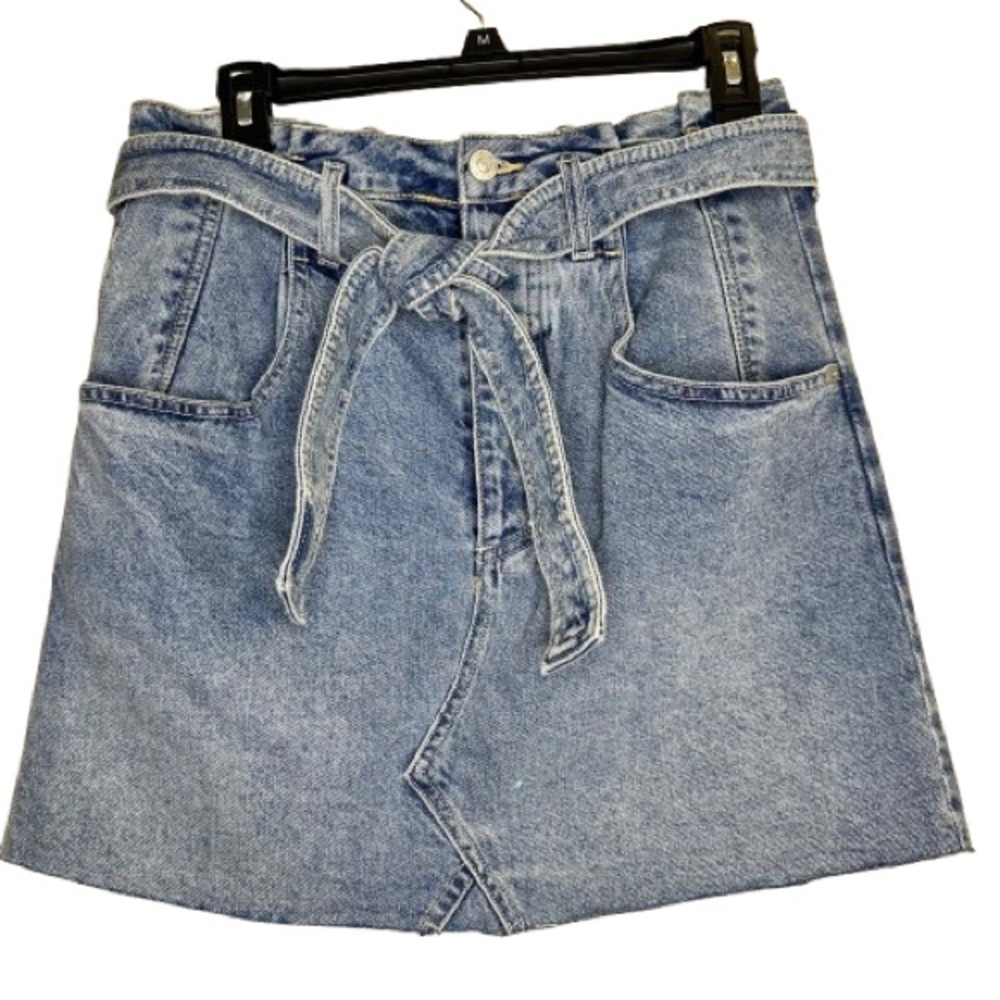 We The Free People East of Eden Belted Denim Frayed Mini Skirt Blue Size 29